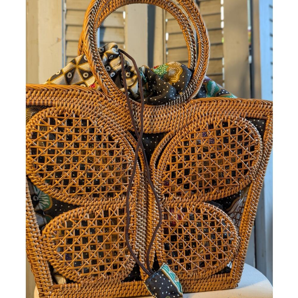 Bali butterfly rattan bag with Indonesian batik lining